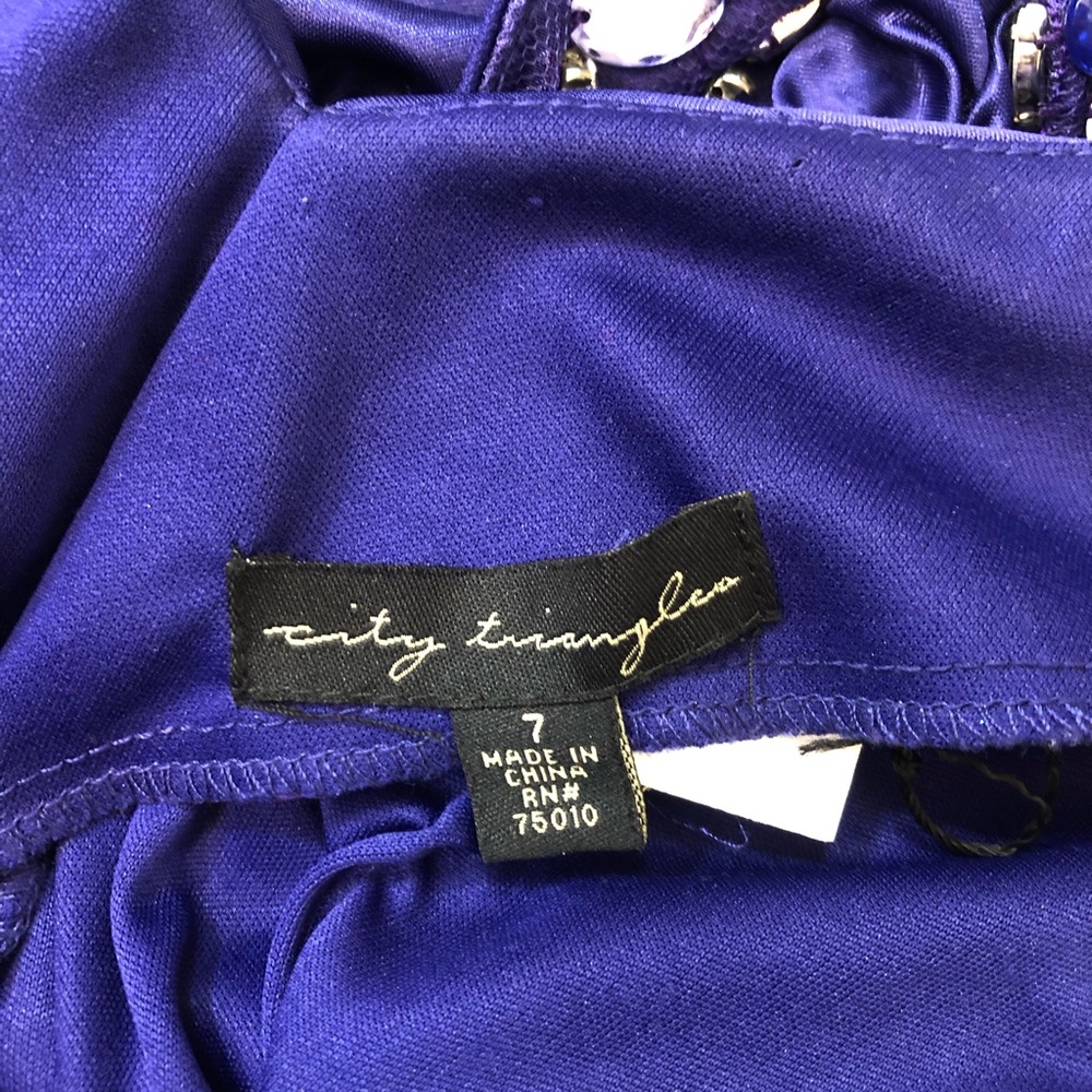Jewel Ruched Bodycon Mini Dress - Picture 10 of 13